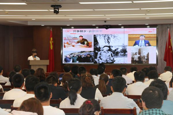 泓源公司黨委舉辦“培育泓源精神，勇?lián)鷩笫姑敝黝}演講比賽(圖4)